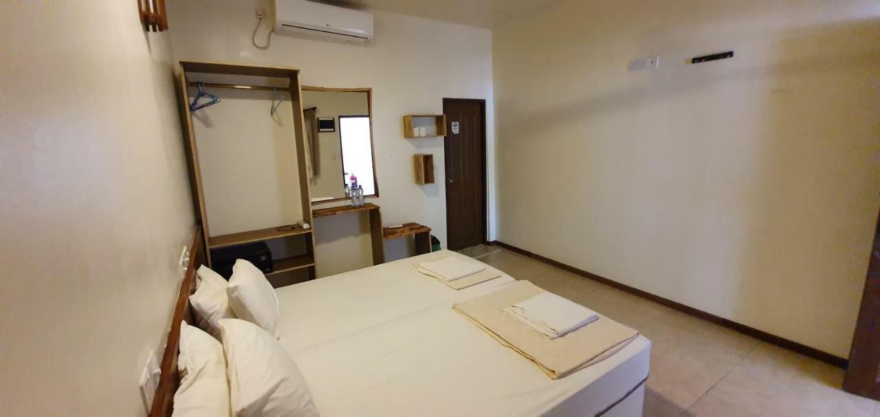 Surf Deck Hotell Thulusdhoo Eksteriør bilde